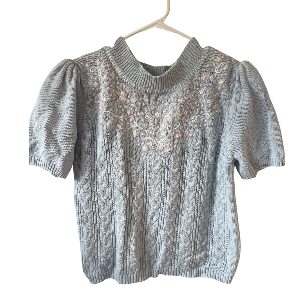 Vintage Shenanigans Embroidered Cable Knit Sweater 🌸